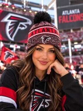 NWT Atlanta Falcons Sports‎ Knit Pom Beanie Fleece Lining OSFA Unisex